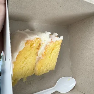 Enjoyed this to go, lemon cake