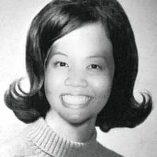 Elly P.