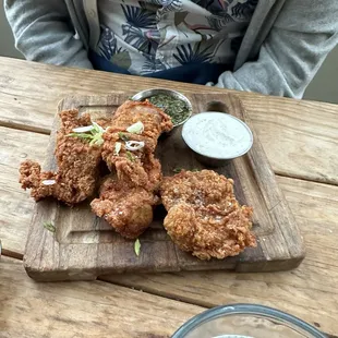 food, chicken, chicken wings, chicken wings and fried chicken, fried chicken, poultry, bbq wings, fried chicken wings, bbq chicken