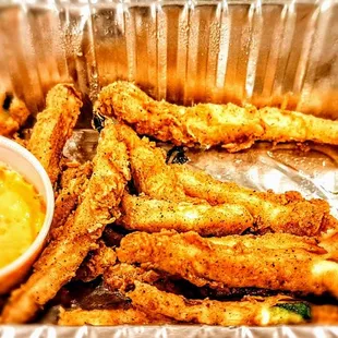 Zucchini Fritti: Calabrian aioli. $9.00