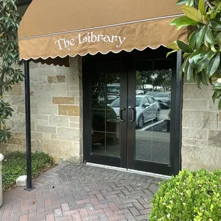 Hidden gem, kinda like a speak easy without a password :)