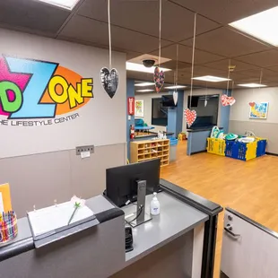 Parents rest assured! Not only is our childcare staff CPR/AED and Trustline-certified, but there&apos;s so much fun going on in our Kid Zone that
