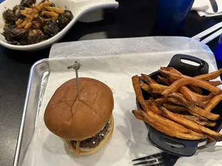 Skybox Sports Grill