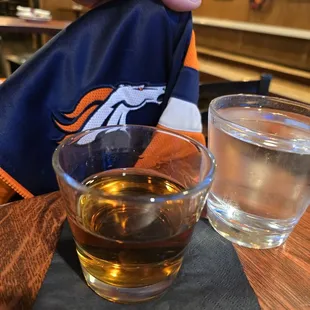 oysters and mussels, drink