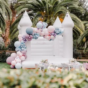 First Birthday Party | The Lighthouse West Garden | Photo by @marilenak.photography