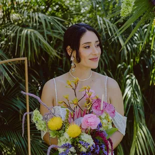 Bridal Florals by Daughter of Luna Floral (photo by Love &amp; Wolves Co.)