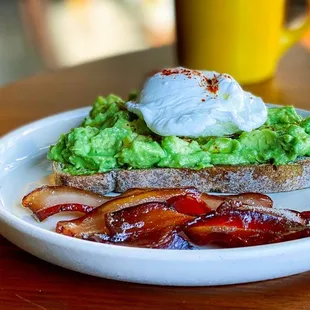 Avocado Tartine / Poached Egg / Bacon