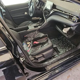 Post looted and ransacked /: