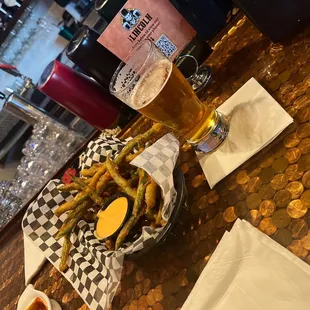 Tempura green beans &amp; sour beer