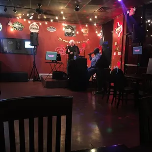 Karaoke, This gentleman had an amazing voice!!!