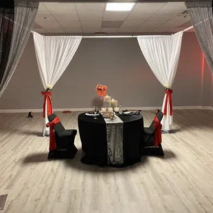 A private dinner party for two on their anniversary