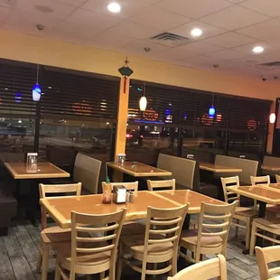 sushi and sashimi, interior