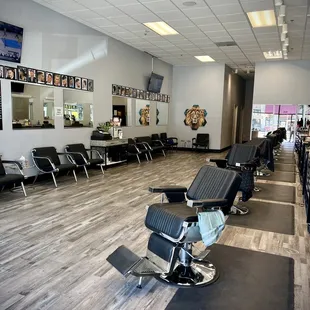 Inside The Lion's Den Barbershop