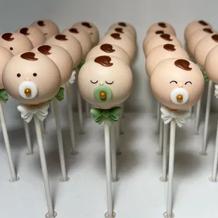 #2024 #glutenfree #cakepops #baby #babyshower #gold #sage #bayarea