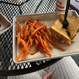 Pulled Pork Grilled Cheese Sandwich