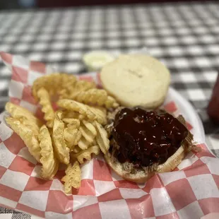 Got pulled pork sandwich FTW!!!