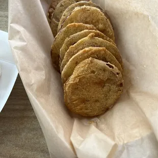 Fried green tomatoes