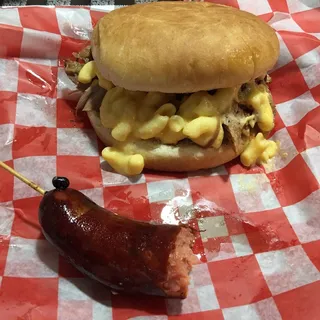 Big Pork Mac n Cheese Sandwich