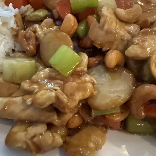 Chicken with Cashews