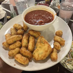 Garlic bread cheese curds