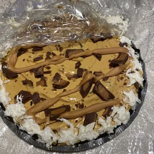 Peanut butter pie