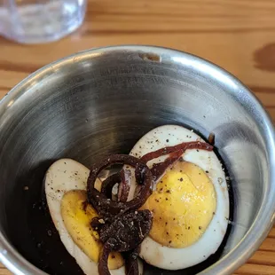 Balsamic egg