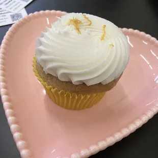 Pear Citrus Cupcake