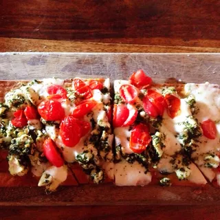 Chicken Pesto Flatbread