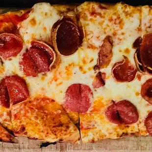 Pepperoni flatbread