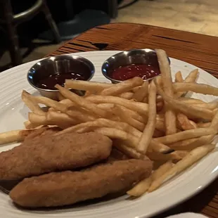 Kids chicken fingers.. it was good the fries were yummy