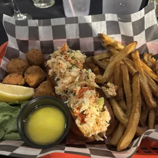 Lobster roll