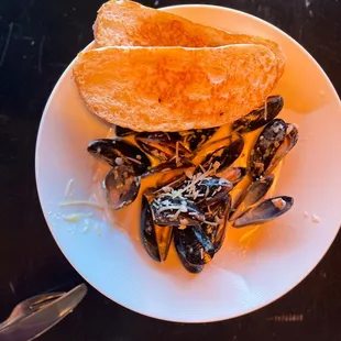Mussels as an app. (I forgot to take a pic until after I tried a few)