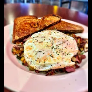 Corned beef &amp; hash on St. Patrick&apos;s day. Delish!