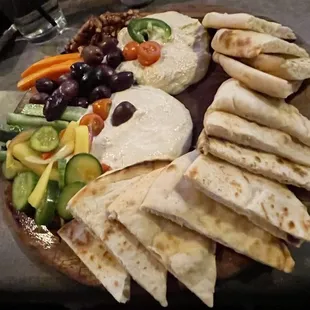 Hummus plate