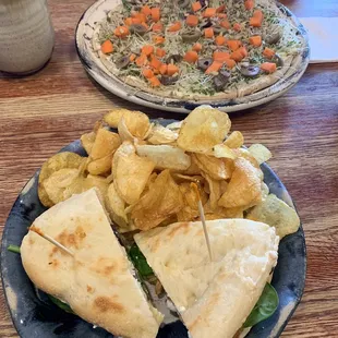 My mom got the Veggie Flatbread, and I got the Garlicy Goat Sandwich.