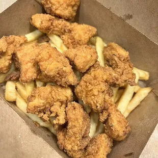 Junior's Chicken Breast Nuggets &amp; fries