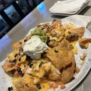 Locals nachos with chicken