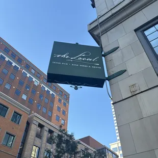 Corner location, entrance