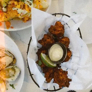 fried chicken wings, chicken wings and fried chicken, chicken wings, chicken, food, poultry, bbq wings, fried chicken, bbq chicken