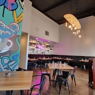 Hip interior