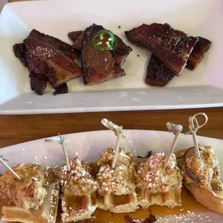 CHICKEN & WAFFLE BITES