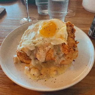 CRISPY CHICKEN BISCUITS & GRAVY