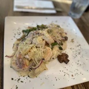 Artichoke shrimp scampi