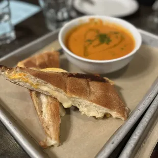 Grilled Cheese &amp; Tomato Bisque