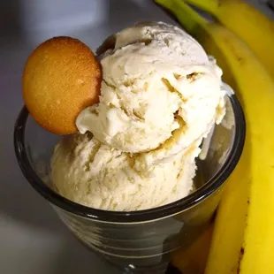 a bowl of ice cream and a banana