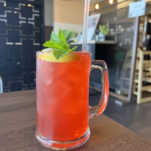 Strawberry lemonade