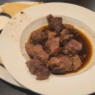Cajun Steak Tips is one of my favorite appetizers. The steak was tender, and pita bread was fresh, super soft, and a nice addition.