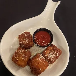 Homemade Macaroni And Cheese Bites