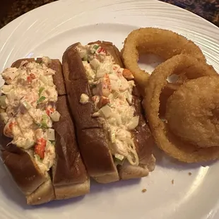 Lobster Roll w/ Onion Rings