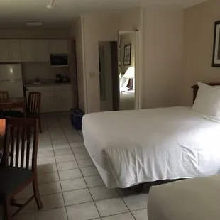 Cute and simple bedspread!